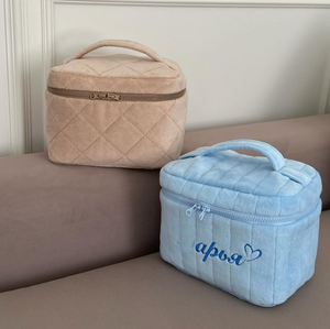 Pochette <span class=keywords><strong>de</strong></span> maquillage matelassée en velours <span class=keywords><strong>de</strong></span> haute qualité, logo brodé, trousses <span class=keywords><strong>de</strong></span> <span class=keywords><strong>toilette</strong></span> en tissu éponge, grande capacité, sacs <span class=keywords><strong>de</strong></span> <span class=keywords><strong>toilette</strong></span> <span class=keywords><strong>de</strong></span> voyage - Product Image 1