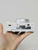 Appareil photo de vlogging portable léger Sony ZV-1 II d'occasion en bon état, 20,1 MP, 4K UHD