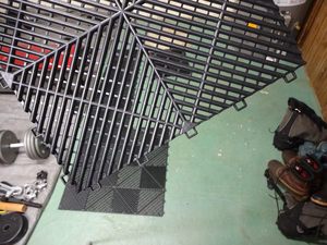 Superior Modern Modular PP Garage Flooring Durable Anti-Slip Eco-Friendly Waterproof Click Installation Easy to Install - Product Image 3