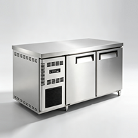 Table de préparation commerciale en acier inoxydable avec réfrigérateur et congélateur, capacité 500L, efficacité énergétique A+++, prête à être expédiée pour les hôtels