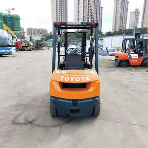 Prix d'usine pour chariot élévateur diesel d'occasion de 3 tonnes 7FD, déplaceur latéral d'origine japonais, bon état, moteur, garantie 1 an - Product Image 2