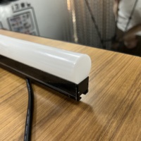Éclairage extérieur étanche RGBW IP66 Barre de pixels RVB 24V Club Lights DJ et éclairage de scène DMX