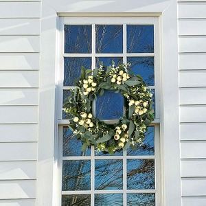 Guirnalda de Eucalipto Artificial de Alta Calidad OH ARTS con Bayas Grandes, Decoración Verde para Puerta, Interior, Exterior, Hogar, Pared, Ventana - Product Image 6