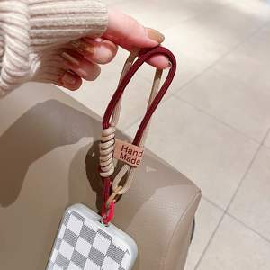 Estilo británico color contraste tejido teléfono móvil cordón corto portátil moda INS teléfono caso muñeca cuerda figura bolsa colgante - Product Image 4