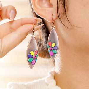 Boucles d'oreilles pendantes en forme de fleur, en alliage plaqué bronze antique, style bohème, bijoux de fête pour femmes - Product Image 3
