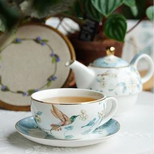 Juego de té de estilo británico Premium <span class=keywords><strong>elegante</strong></span> tetera de porcelana de cerámica de lujo taza platillo servicio de té de la tarde caja de regalo - Product Image 4