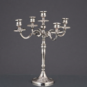 Candelabro de Aluminio Plateado Z M CREATIONS, Portavelas de 52 CM, Hecho a Mano, Sin Plomo, Impermeable, Nuevo Diseño, Faroles para Hogar y Bodas - Product Image 1