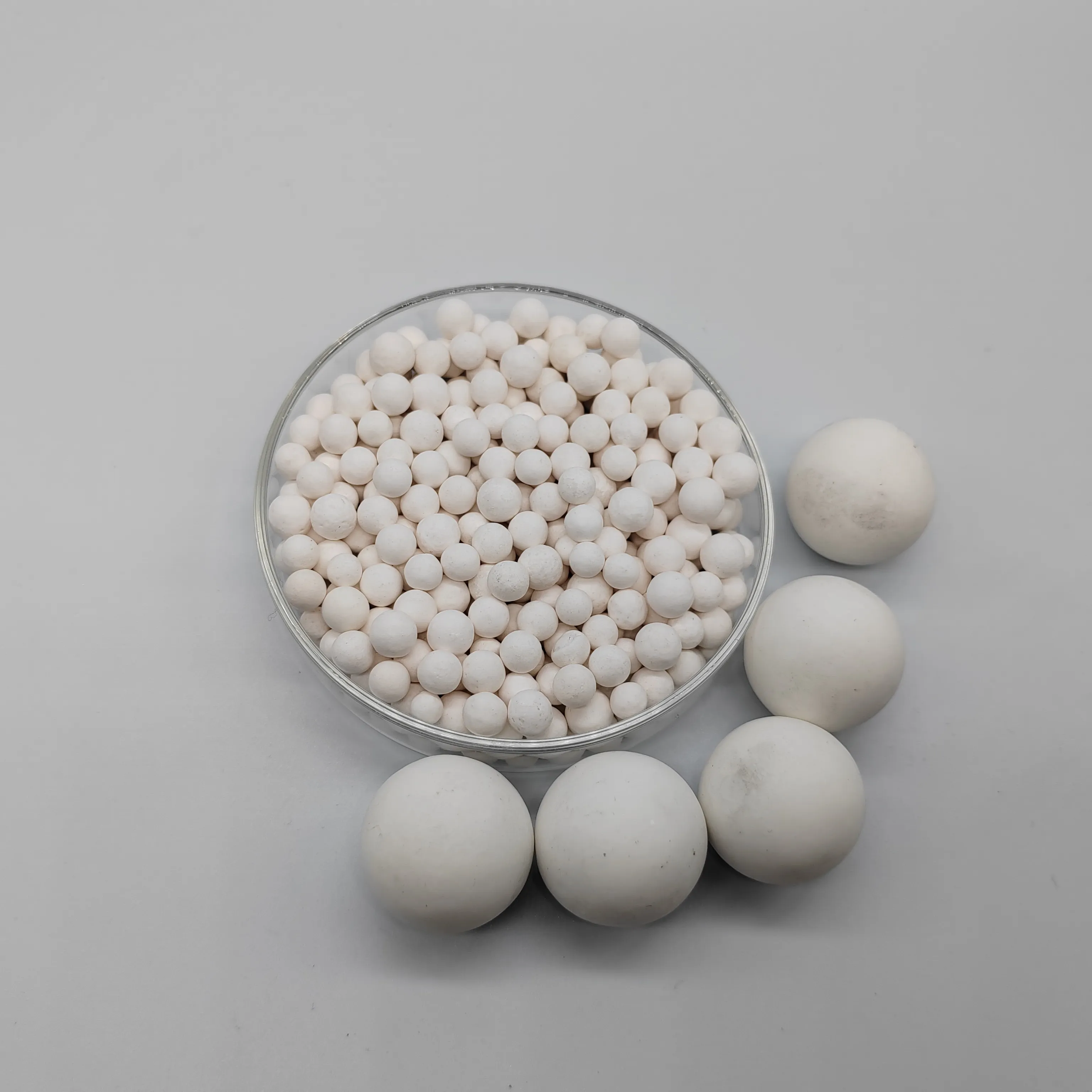 Haixu研磨剤セラミック1/41/2インチアルミナパッキングボール工業用セラミック球