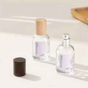 Flacon de parfum portable haut de gamme 30 ml, flacon pulvérisateur en verre de laboratoire rechargeable vide avec bouchon en noyer - Product Image 4