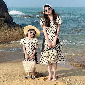 Nuovo Abito Estivo 2025 per Madre e Figlia, Vestito a Pois per Donna e Bambina, Gonna Carina Femminile - Product Image 2