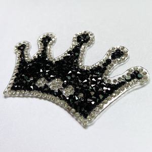 Großhandel Kleideraccessoire Schwarze Krone 3D Hot-Fix DIY Kristallperlen-Motiv zum Aufbügeln Strass-Applikation Aufnäher für Kleidung - Product Image 4