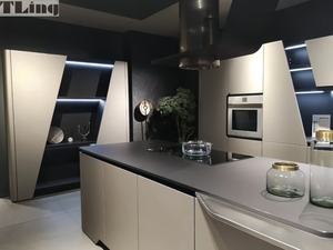 Armadietto da cucina curvo in stile Miami in stile americano Design elegante con isola illuminata <span class=keywords><strong>MDF</strong></span> pannello della porta della superficie laccata - Product Image 3