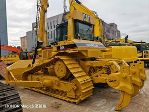 Bouteur sur chenilles d'occasion CAT D6R 20T avec moteur puissant et système hydraulique fiable, idéal pour le défrichement et le nivellement intensifs - Product Image 3