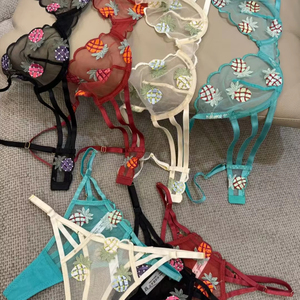 Ensemble de lingerie en dentelle brodée ultra-fine de haute qualité, transparent, 2 pièces, soutien-gorge et culotte - Product Image 6