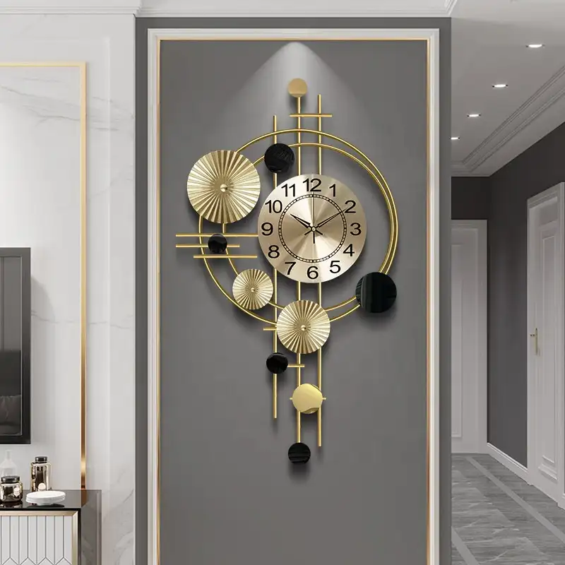 Horloge murale en fer au Design moderne et luxueux, décoration de maison avec mouvement silencieux, horloge luxueuse