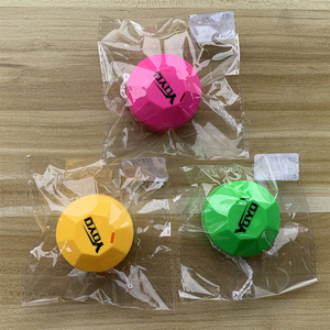 Vente en gros de mini yo-yo pour enfants, yo-yo classique à surface polygonale de couleur unie brillante, petit yo-yo à manivelle, jouet de jeu de balle - Product Image 5
