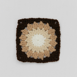 Nouvelle conception de sets de table carrés en crochet faits à la main, dégradé de couleurs, tissés et tressés, pour la maison, les mariages ou les hôtels - Product Image 5