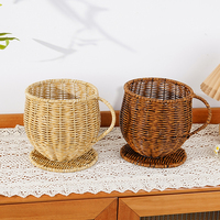 Panier de rangement en rotin tressé PP en forme de tasse avec poignée, organisateur décoratif pour la maison et la cuisine (vente en gros)