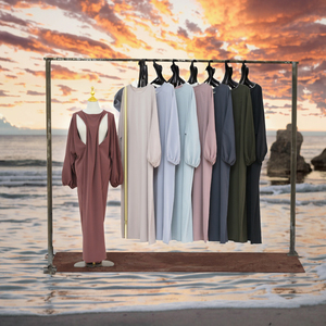 Robe Abaya Traditionnelle Grande Taille LR893 en Polyester Antistatique Décontractée avec Encolure Cœur pour Adultes – Collection Printemps, Été, Automne 2025 - Product Image 3