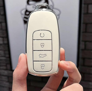 Funda Protectora para Llave de Auto Chery Omoda 5, Tiggo, Exeed 8, Arrizo 5 Plus, Tenet T8, T7, T4, Carcasa de TPU Suave con Borde Dorado Cromado - Product Image 6