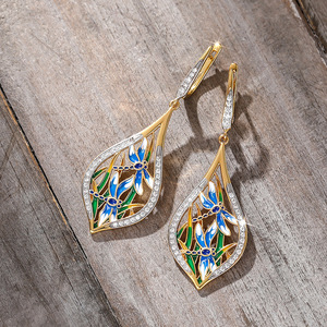 Boucles d'oreilles pendantes en émail motif feuille de libellule pour femme, bijoux de mode champêtre et décontractée pour les vacances - Product Image 3