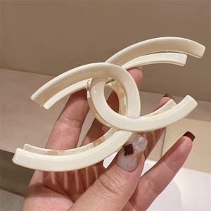 Pinzas de Pelo Acrílicas QX Estilo Doble C para Mujer, Pinzas Grandes Tipo Tiburón para Cola de Caballo, Horquillas de 11cm, Clips para Boda - Product Image 6