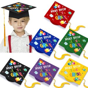 Gorros <span class=keywords><strong>de</strong></span> <span class=keywords><strong>Graduación</strong></span> Preescolar al por Mayor con Pegatinas y Estampado 2024 con Borla <span class=keywords><strong>para</strong></span> Estudiantes Personalizados, Tejidos en 100% Poliéster - Product Image 1
