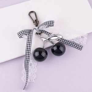 फैशन प्यारा क्रिस्टल ब्रांड चेरी आकर्षण कीचेन लड़कियों कुंजी रिंग पेंडेंट हैंडबैग कंधे बैग चार्जर सहायक धातु कुंजी श्रृंखला - Product Image 4