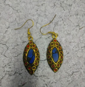 Nuevo diseño indio hecho a mano resina incrustaciones latón pendientes diseños joyería modelos India 2024 para mujeres y niñas de la India - Product Image 6