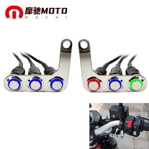 Interruptor de Motocicleta Mochi, Soporte Metálico Retro de Tres Orificios con Luces Azules, Rojas y Verdes para Modificación de Motocicletas - Product Image 1