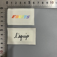 Étiquettes tissées personnalisées colorées avec logo, découpées au laser, étiquettes tissées à coudre, étiquettes d'entretien tissées, étiquettes de marque tissées pour vêtements et accessoires