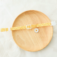 Collier pour chat réglable de luxe, design écologique, en polyester, avec pendentif floral, accessoire de collier, déverrouillage rapide et sécurisé