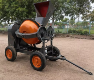 Bétonnière LOTUS 10/7 CFT avec moteur diesel 6 CV, moteur haute puissance, productivité de 4,5 m³/h, type à roues, trémie incluse - Product Image 2