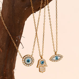 Collar con colgante de ojo de pupila chapado en oro de acero inoxidable elegante y cautivador para joyería de mujer - Product Image 5