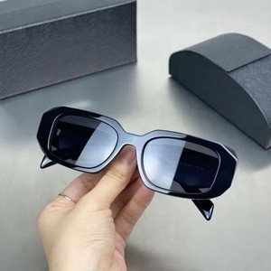 <span class=keywords><strong>Lunettes</strong></span> <span class=keywords><strong>de</strong></span> <span class=keywords><strong>soleil</strong></span> <span class=keywords><strong>de</strong></span> protection <span class=keywords><strong>de</strong></span> marque <span class=keywords><strong>de</strong></span> rayons polygonaux <span class=keywords><strong>de</strong></span> haute qualité 17w <span class=keywords><strong>lunettes</strong></span> <span class=keywords><strong>de</strong></span> <span class=keywords><strong>soleil</strong></span> pour femmes chères <span class=keywords><strong>de</strong></span> luxe rétro à la mode - Product Image 5
