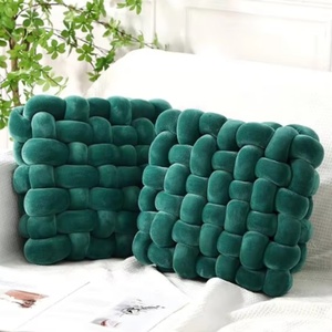 Chaises de salon en tissu velours nordique bon marché, design moderne et luxueux, chaises de salle à manger rembourrées avec pieds en métal dorés - Product Image 5