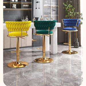 Nouvelle collection de chaises de bar réglables en velours, design créatif et personnalisé, idéales pour les restaurants et les espaces de négociation. - Product Image 4