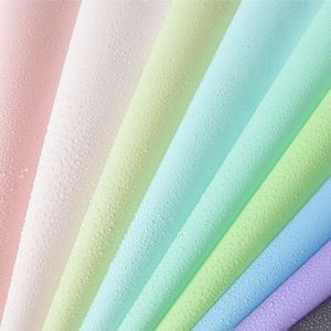 Papel Coreano al por Mayor para Envolver Ramos de Flores, Color Sólido Mate, Recubierto, Reciclable, Translúcido e Impermeable - Product Image 4