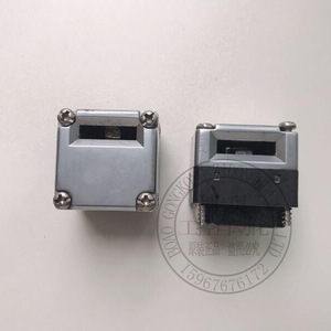 Interruptor de Proximidad IDEC HS5E D4 G4 VF4 VF7Y C7Y D7Y F7Y G7Y VD4 VJ4 Metálico 24V IP22 para Uso Industrial - Product Image 2