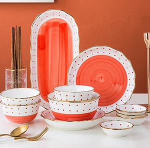 Assiette en céramique japonaise à pois, avec glaçure orange, pour steak - Product Image 3