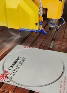 Scie à pierre CNC télécommandée ZUES 4+1 à 4 axes, personnalisable, pour granit et marbre, avec moteur, boîte de vitesses, pompe, 15KW 220V/380V - Product Image 4