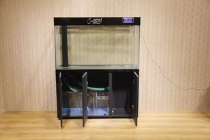 <span class=keywords><strong>Acquario</strong></span> Rettangolare in Vetro <span class=keywords><strong>di</strong></span> Medie Dimensioni Personalizzato 500L-1000L con Luce LED, Filtro a Ciclo Continuo e Silenzioso per Grandi Pesci - Product Image 5