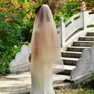 YM40 蕾丝手工串珠新娘头纱 大教堂白色和象牙色婚礼头纱 新娘首饰 2 层 - Product Image 1