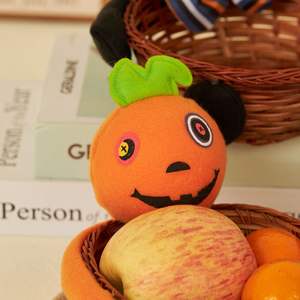 Vente en gros de décorations de fête d'Halloween Paniers à bonbons de Pâques Poupées en rotin Chats noirs Citrouilles et fantômes en posture étreinte - Product Image 3