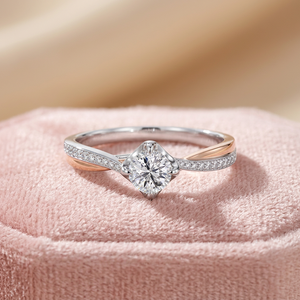 Anillo de Compromiso Unisex con Diamante Corte Princesa H.A.IMPEX, 0.50TCW, 6 Gramos, Oro, Color G/H, Elegante y Estilizado para Él y Ella - Product Image 3