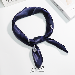 Bufanda cuadrada de seda 100% ligera para mujer-Tela suave Impresión digital personalizada Estilo vintage Accesorio de moda de verano - Product Image 2