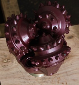 Drill Bit Roller Cone Carbide Mining Industry Well Drilling <b>Tool</b> with <b>Threaded</b> Connection TriCone Rock Bits R2275 Bit for mining - Product Image 2