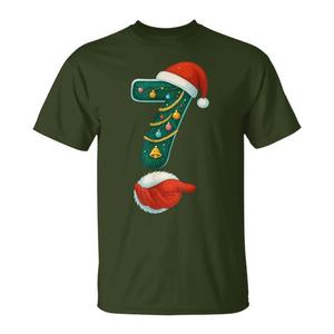 Camiseta con diseño de árbol de Navidad número 7, con gorro de Papá Noel y guantes, para uso festivo - Product Image 1