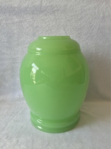 โกศใส่เถ้าเผาหินเทียมขัดเงาสีเขียวบริสุทธิ์แบบกำหนดเอง - Product Image 1