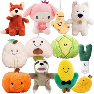 Peluche de Gato Realista, Adorable Gatito de Peluche con Diseño de Puntos para Fotografía, Accesorios de Juego, Animales de Peluche Divertidos para Niños - Product Image 6